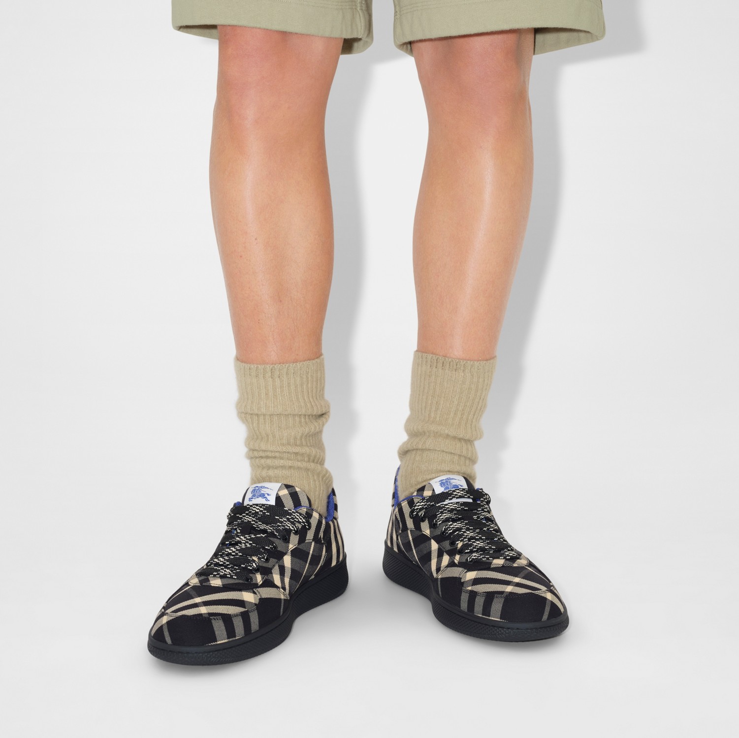 チェック テラススニーカー (ブラック) - メンズ | Burberry チェック テラススニーカー (ブラック) - メンズ | Burberry