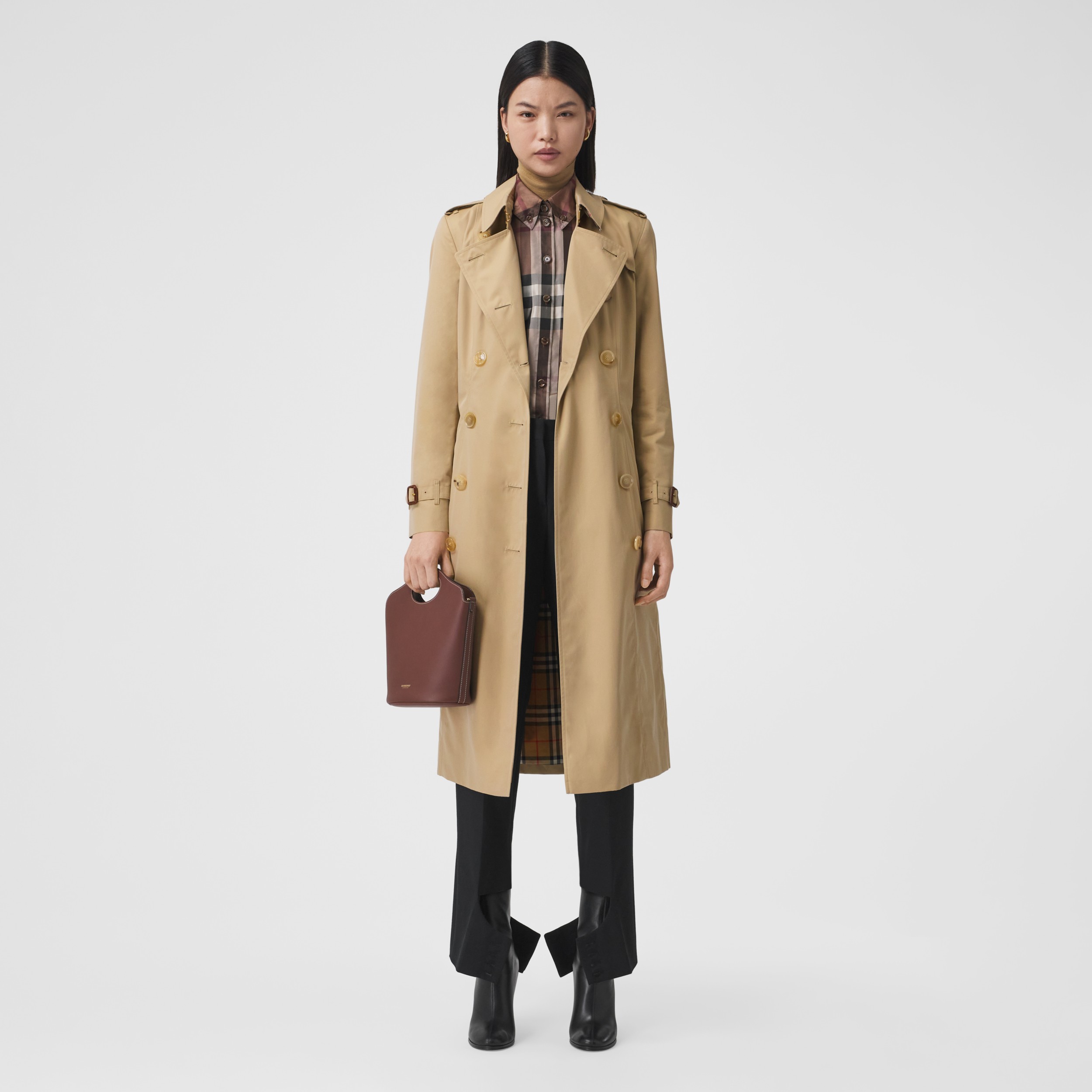 The Chelsea Heritage Trench in Honey - | Burberry Singapore