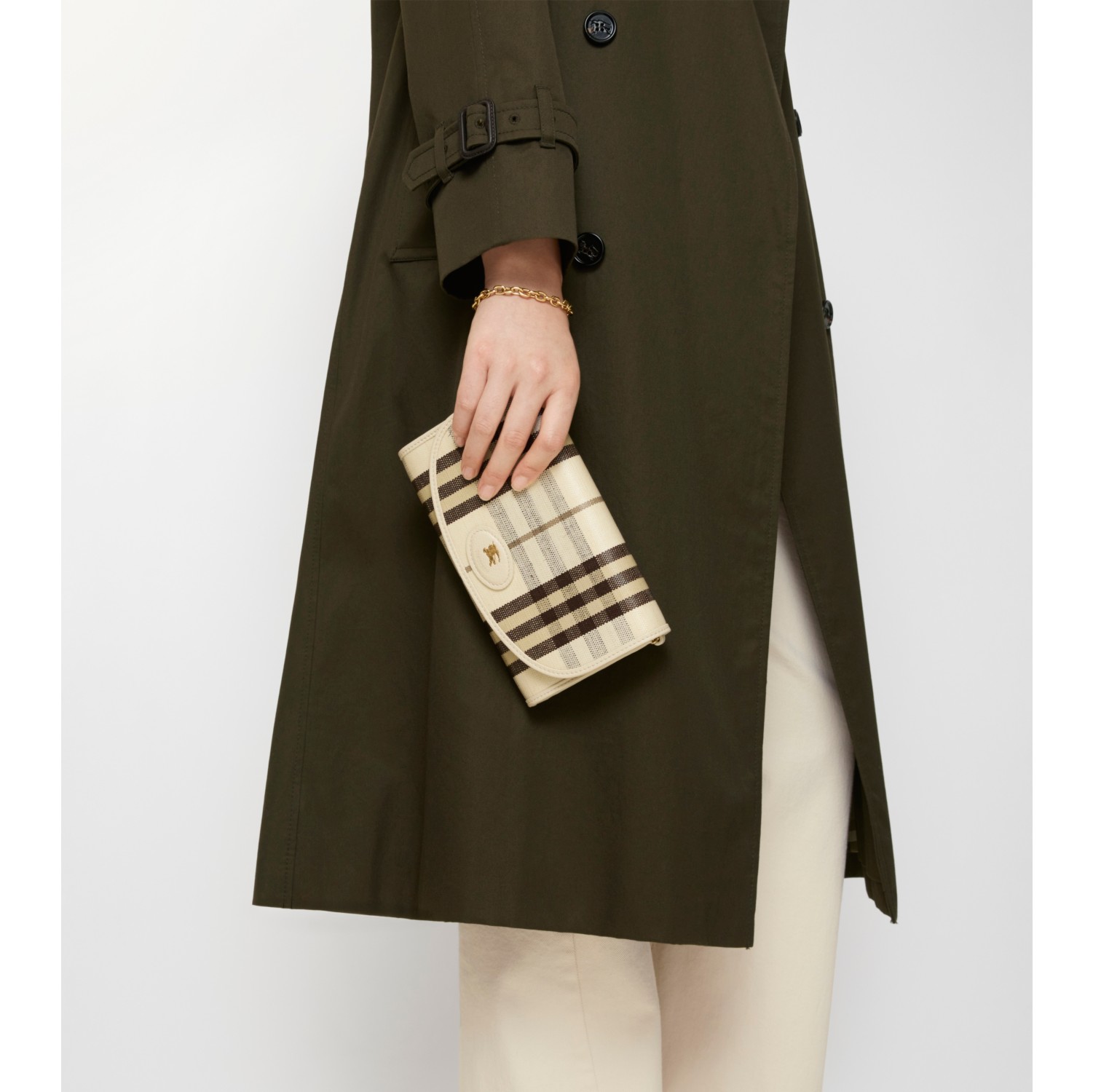 Highlands Chain Strap Wallet​ in Light beige - Women | Burberry® Official