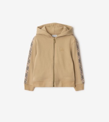 4BDB3A84-91AC-476C-89EB-