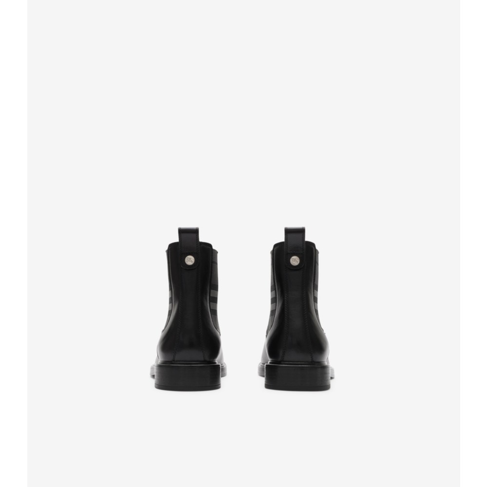 버버리 앵클부츠 Pembroke 가죽 (블랙) 81279271001