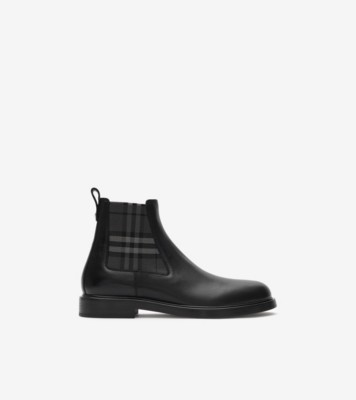 BURBERRY メンズブーツ 茶 44 27cm Z543 Leather Pembroke Boots in Black - Men | Burberry® Official
