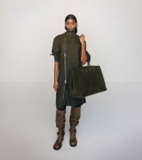 2024年秋ルックブック | Burberry® 公式サイト 2024年秋ルックブック | Burberry® 公式サイト