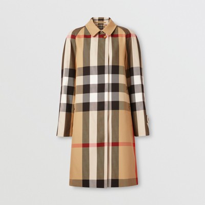 abrigo burberry cuadros