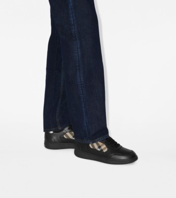 4F0BE925-F2E1-4487-AAF7-