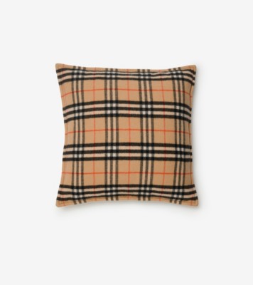 4FCFBE68-0483-4D4A-AE26-