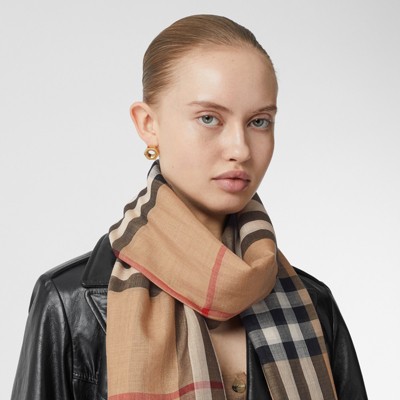 burberry women shawl