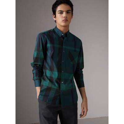 dark blue burberry shirt