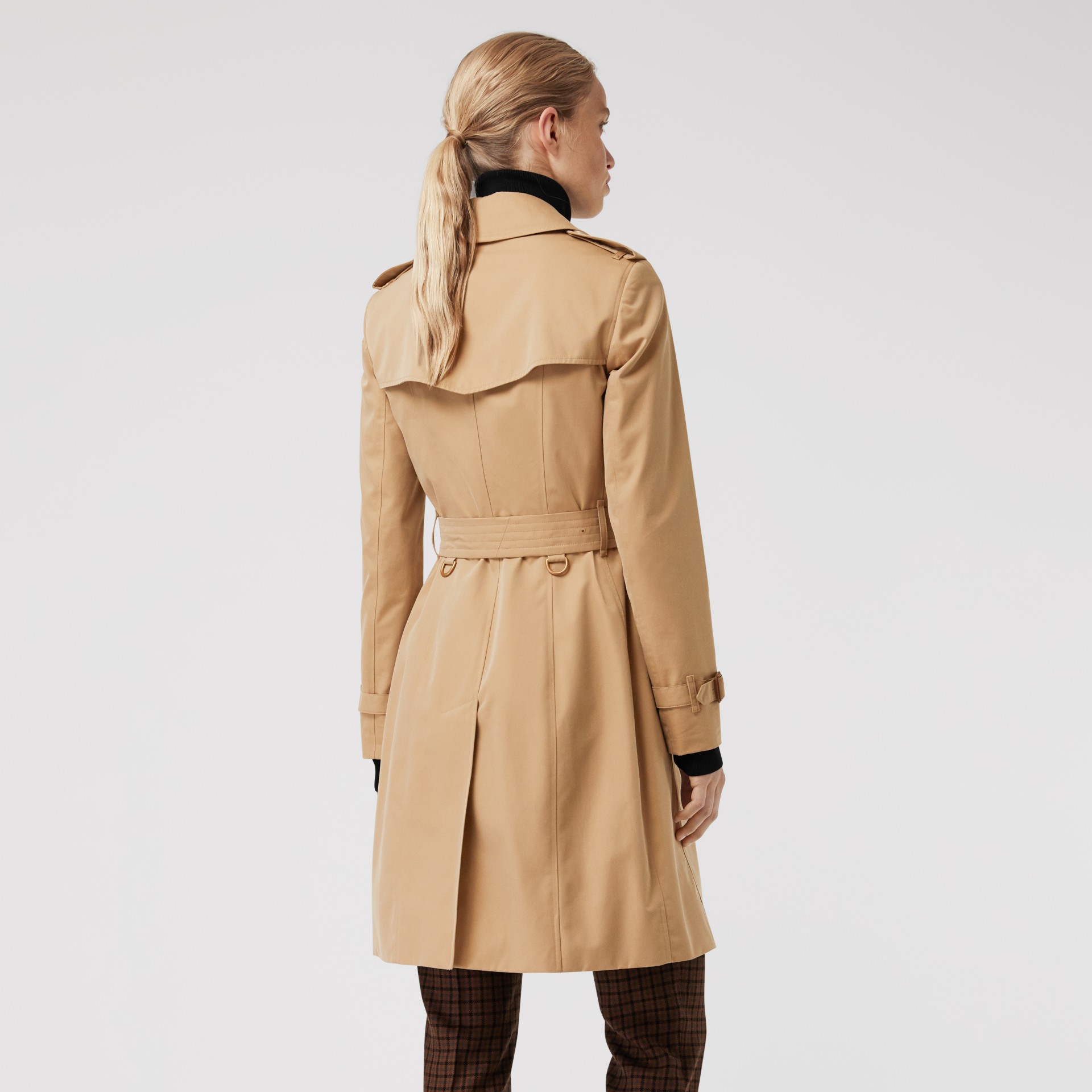 The Chelsea Heritage Trench Coat in Honey - Women | Burberry United Kingdom