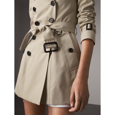 tie burberry trench coat belt