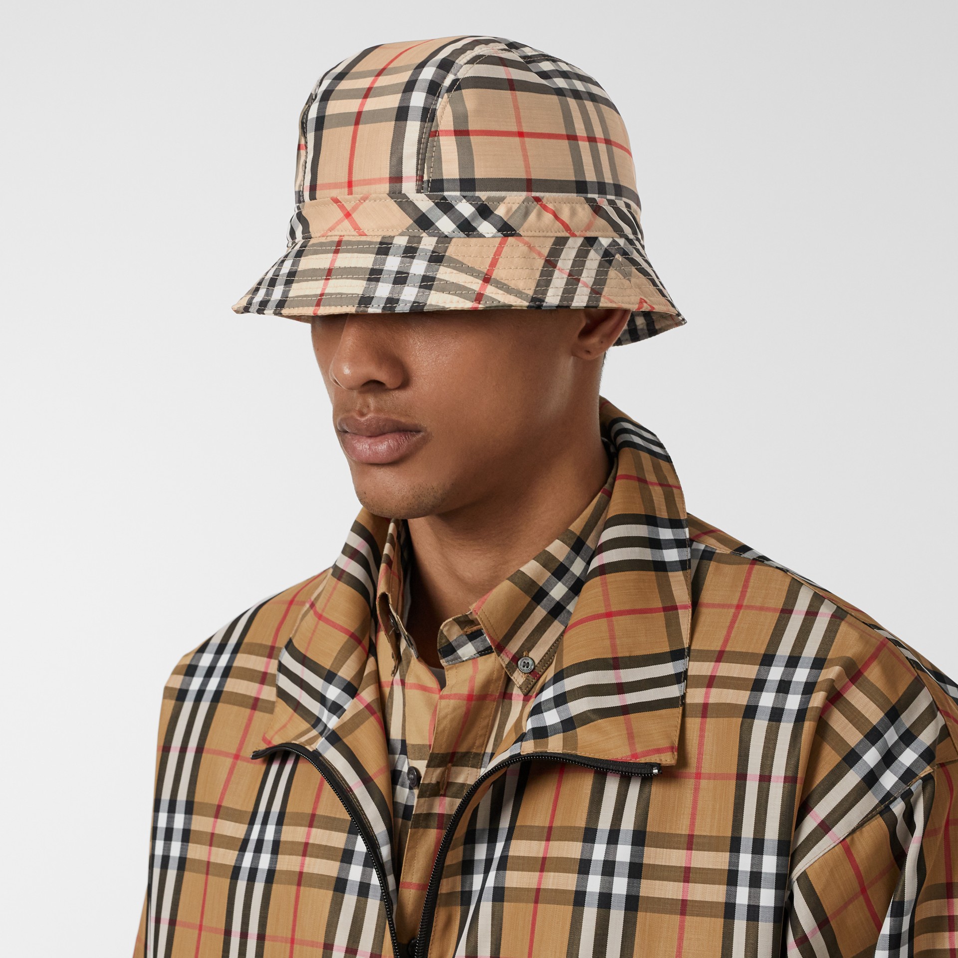 Vintage Check Bucket Hat in Archive Beige | Burberry United Kingdom