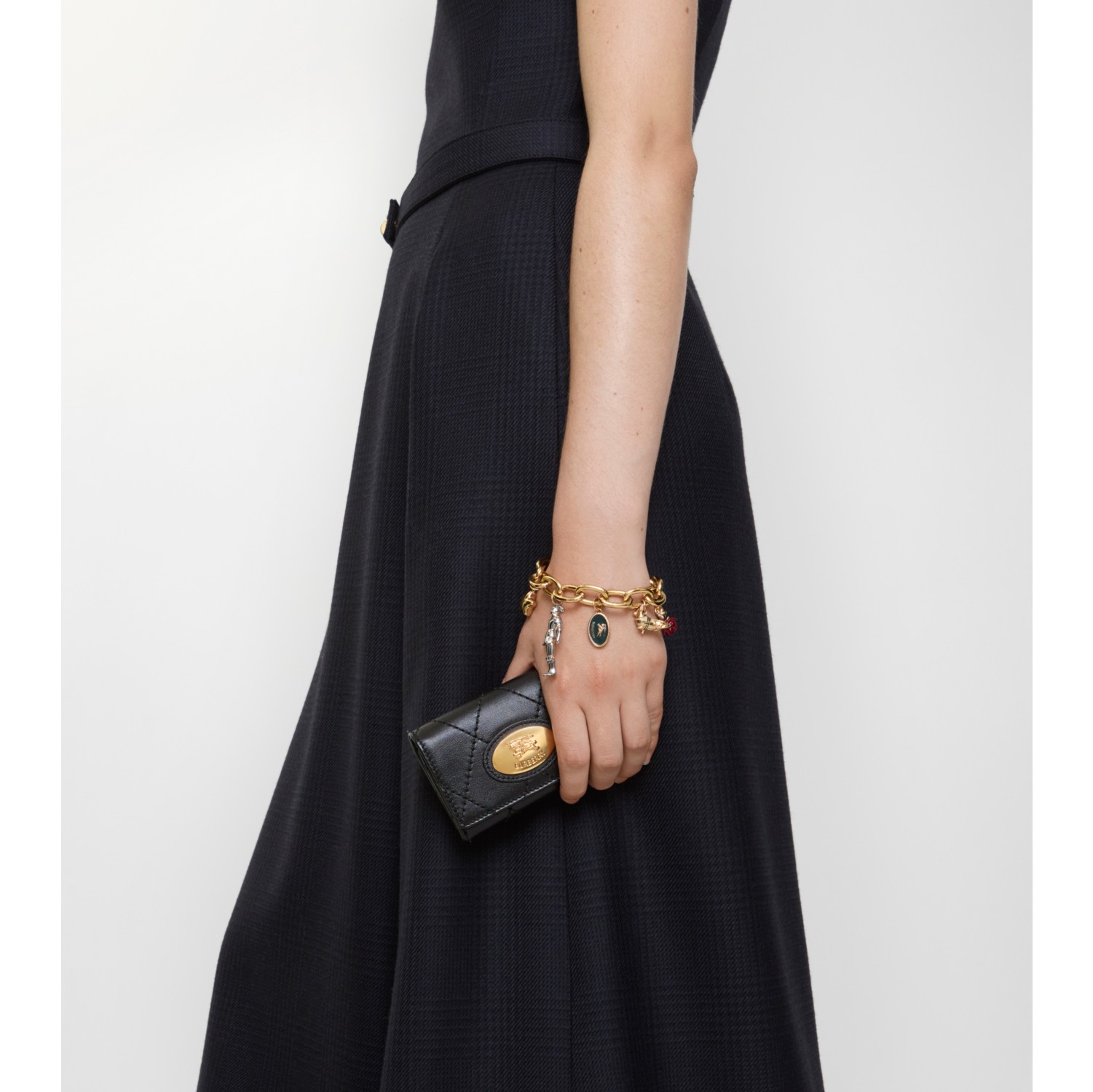 Strand Chain Card Case​