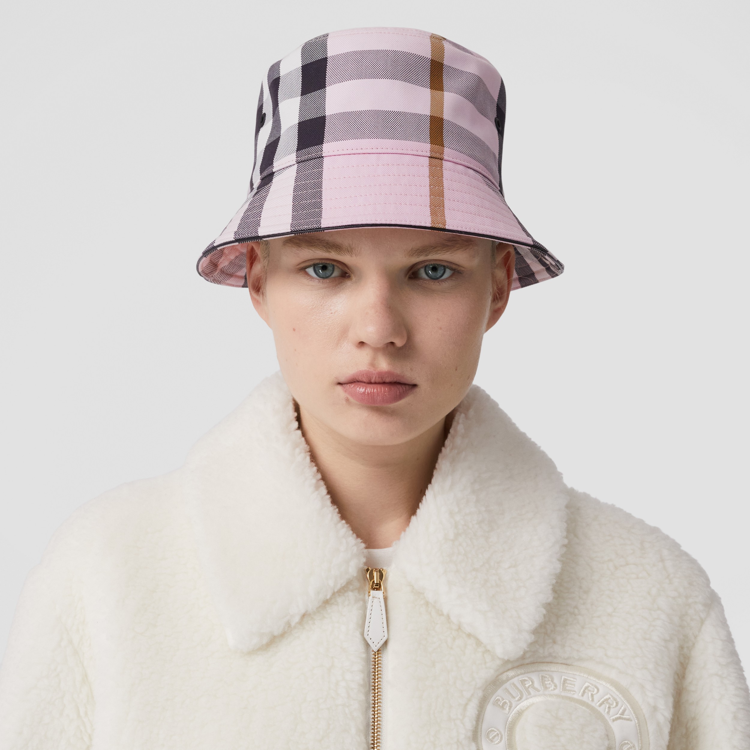 Exaggerated Check Cotton Bucket Hat in New Pink | Burberry® Official - 2