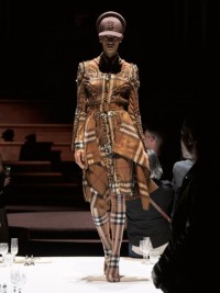 Burberry store winter dress