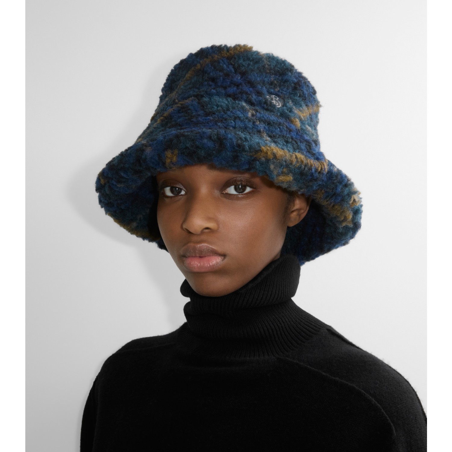 Check Fleece Bucket Hat