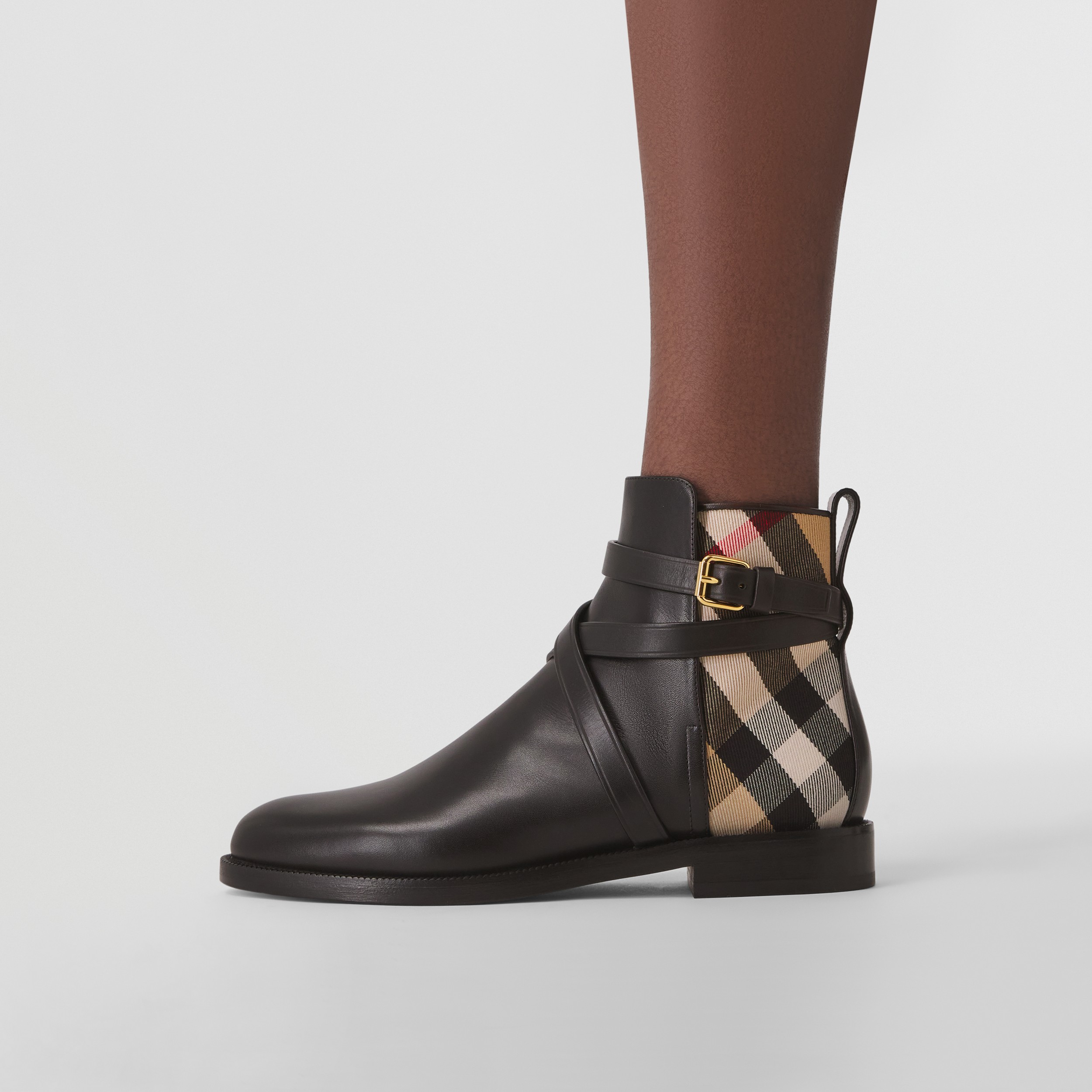 Ankle boots de couro com estampa House Check (Preto/bege Vintage) - Mulheres | Burberry® oficial - 3