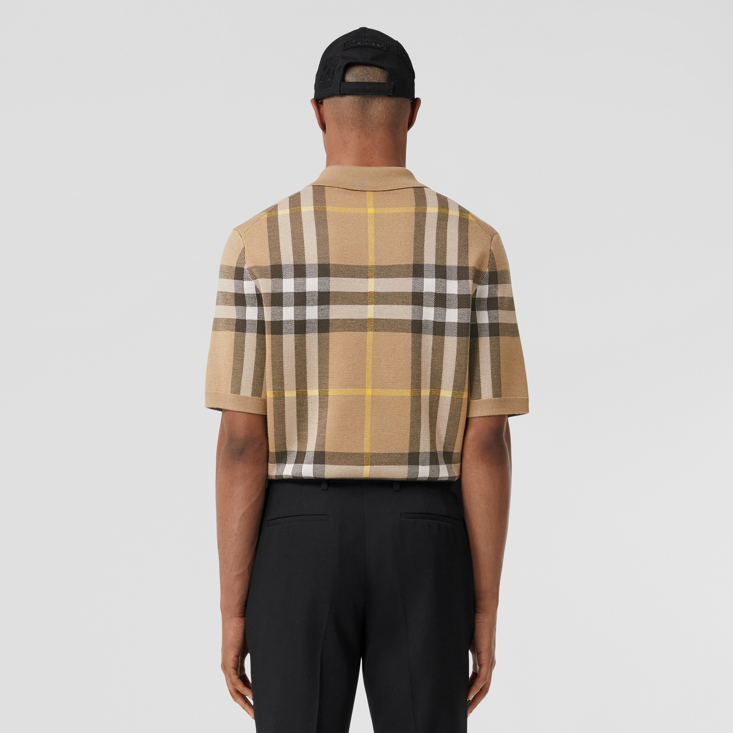Woll-Seiden-Poloshirt in Karo-Optik (Trüffelfarben) - Herren | Burberry® - 3
