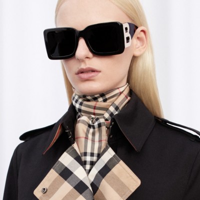 ウィメンズ | デザイナースカーフ | Burberry® 公式サイト