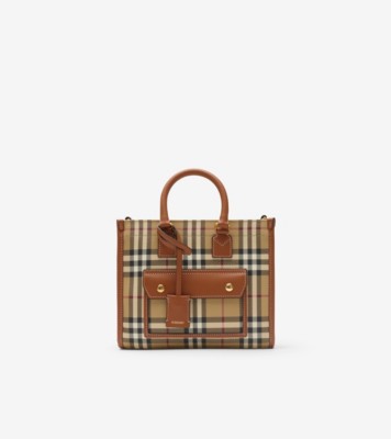 BURBERRY バーバリー Mini Freya Tote B8F0883C-40BE-46C1-88FC-