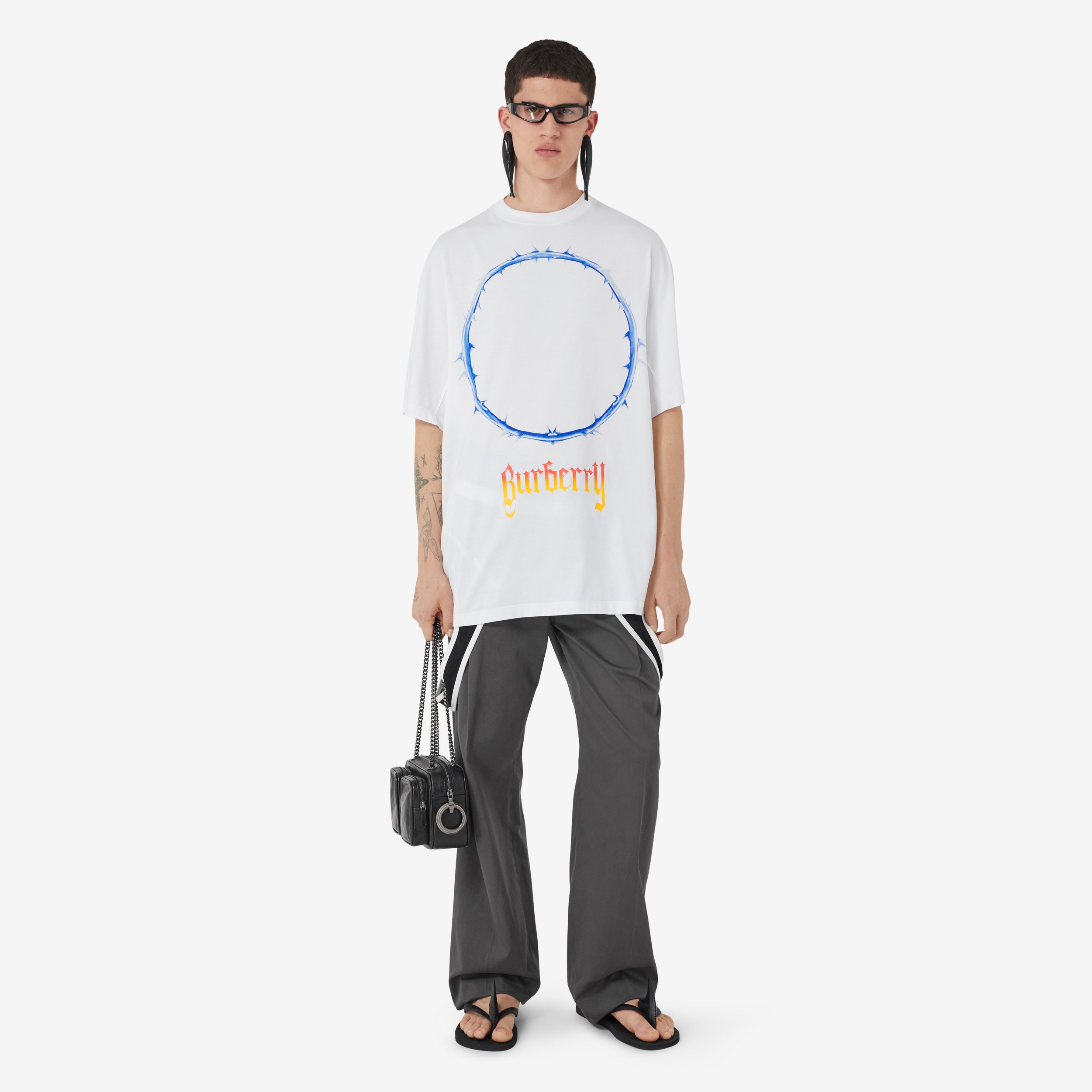 Camiseta oversize de algodão com estampa de logotipo e espinho (Branco) - Homens | Burberry® oficial - 2