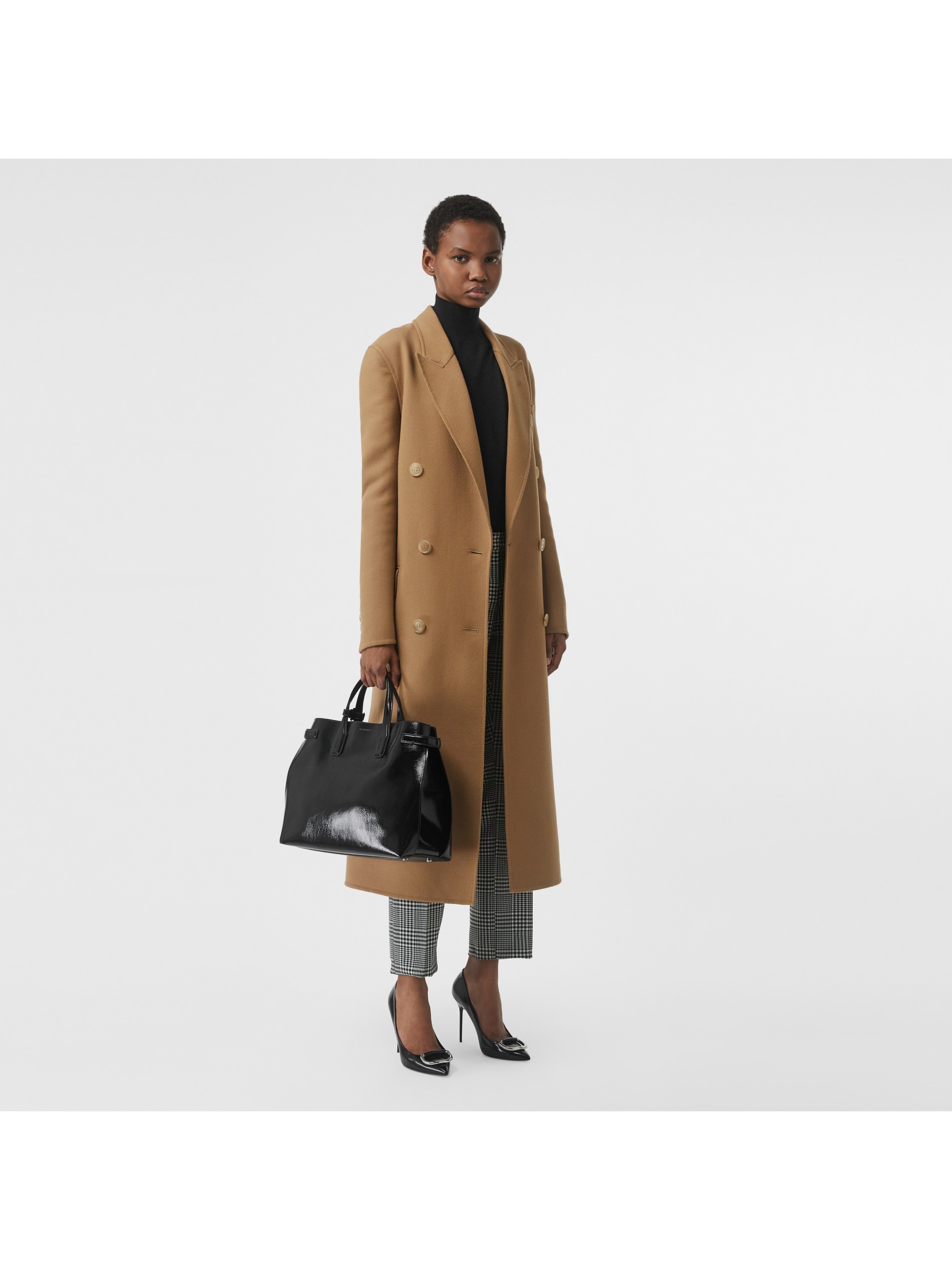 black the medium soft leather banner image21