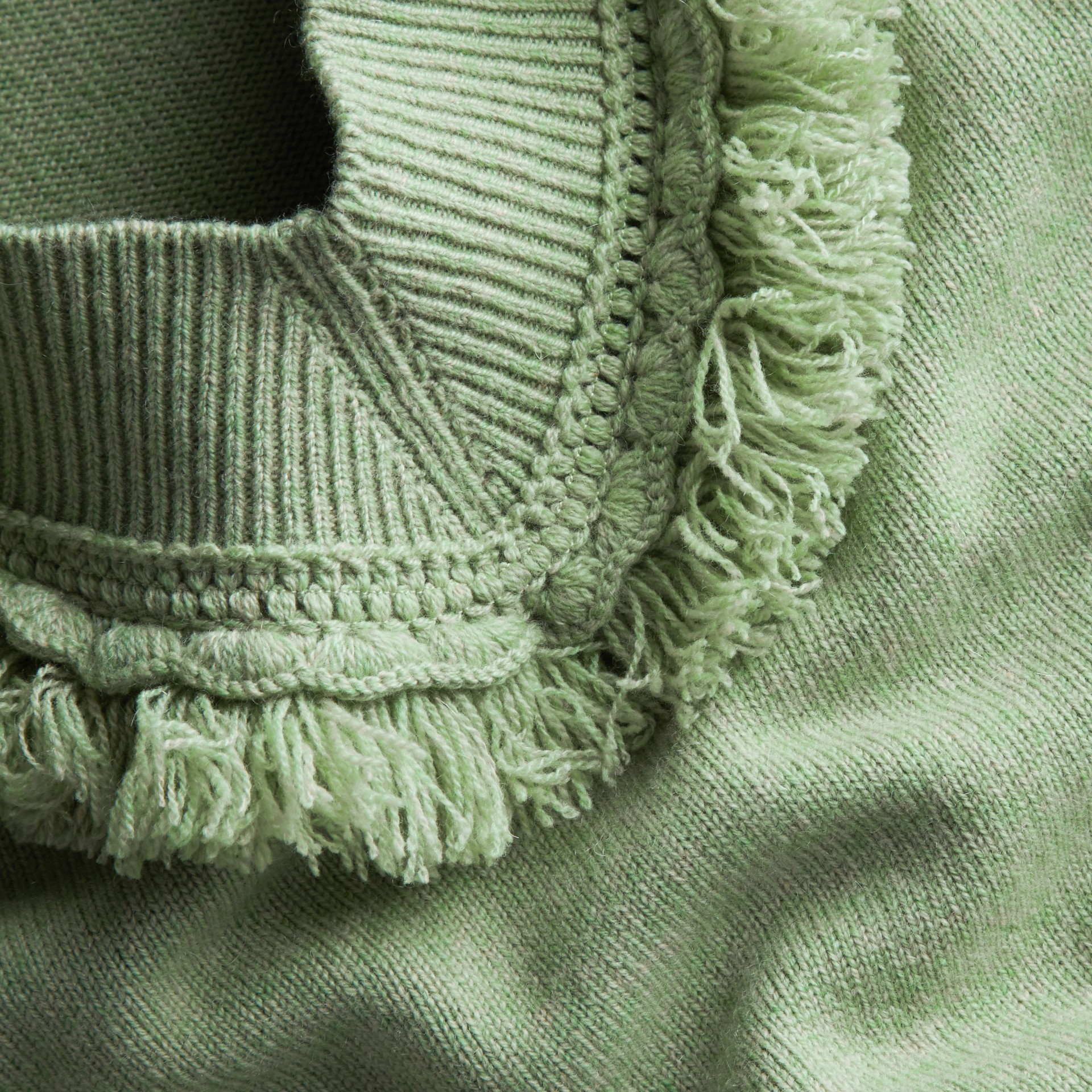 Fringed Off-the-shoulder Cashmere Sweater Apple Green | Burberry