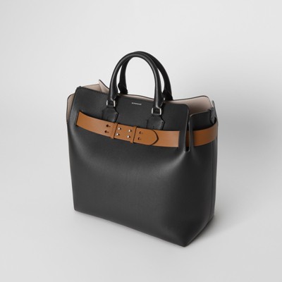 The Large Leather Belt Bag in Black 