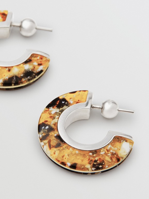Marbled Resin Palladium-plated Hoop Earrings in Palladio/caramel