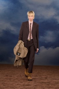 Burberry SS26 Show model Edie Campbell wearing a Wool mohair tailored jacket and a Burberry Check silk tie