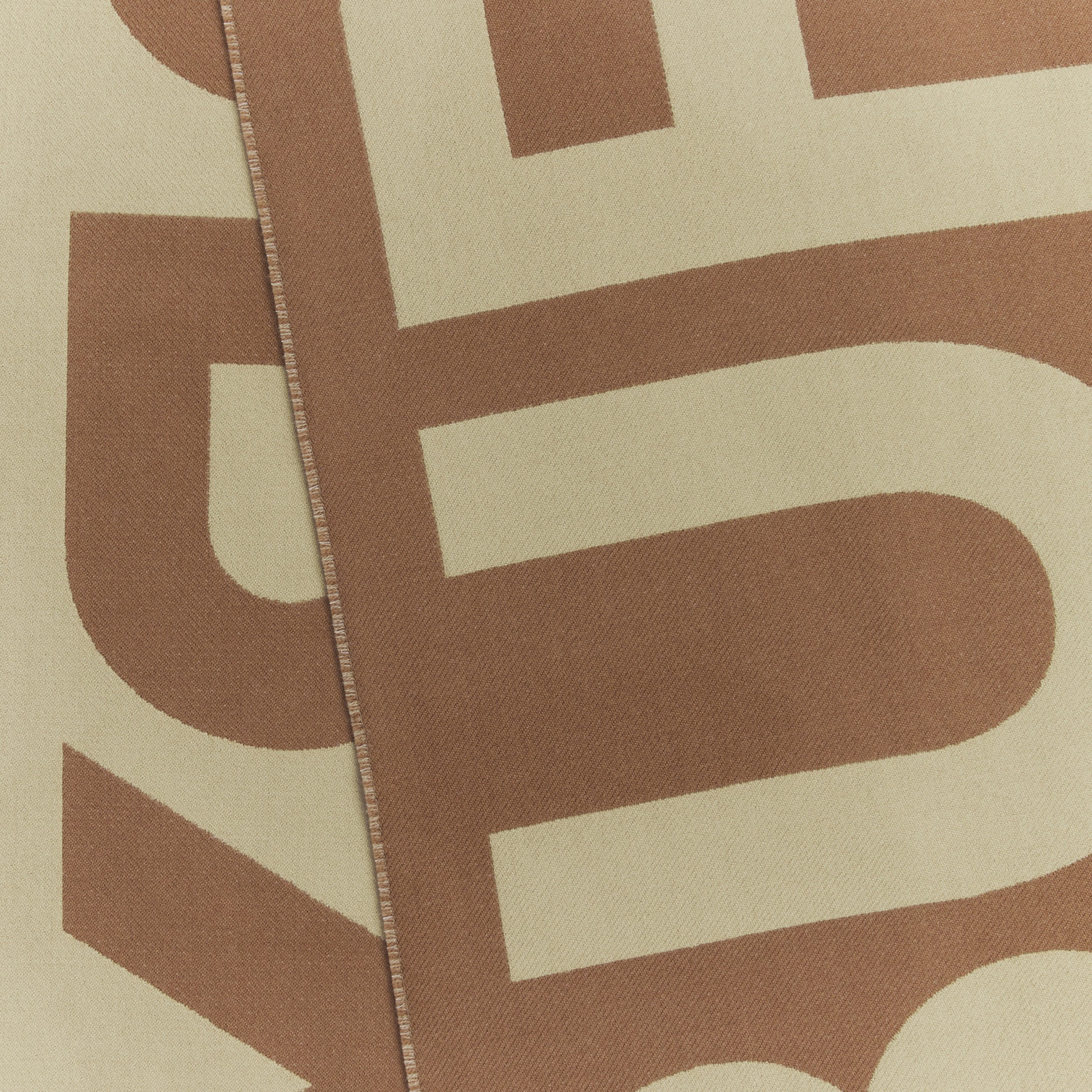 Écharpe en jacquard de laine avec logo (Bouleau Brun) | Site officiel Burberry® - 2