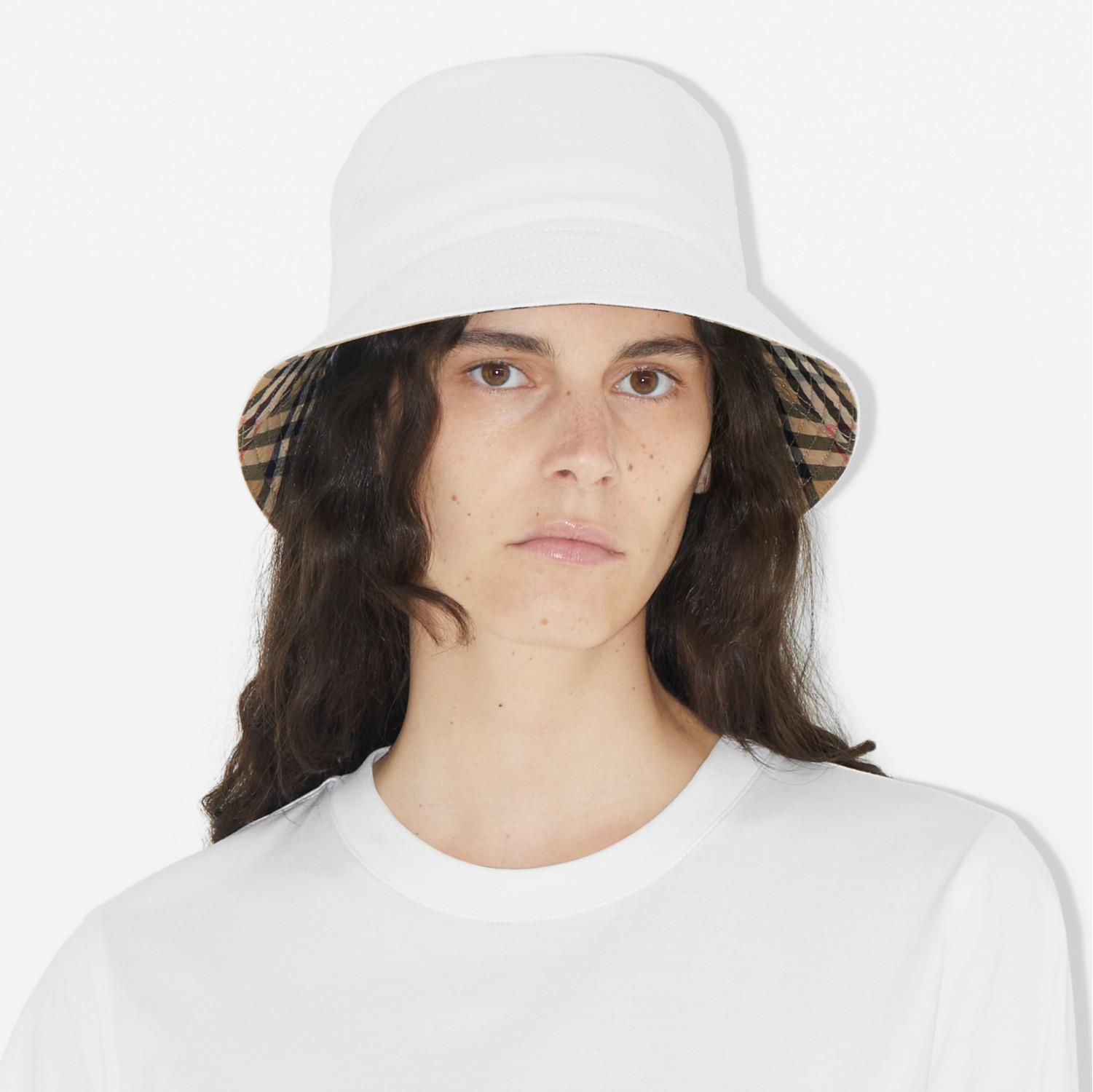 Denim Bucket Hat in White Burberry® Official
