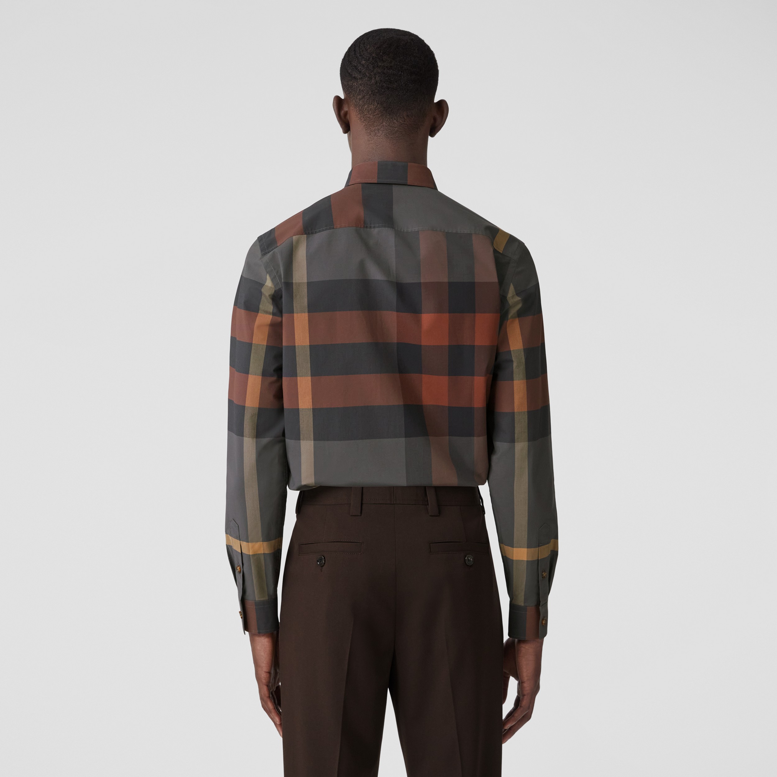 Camicia in popeline di cotone stretch con motivo tartan (Rosso Mattone) - Uomo | Sito ufficiale Burberry® - 3