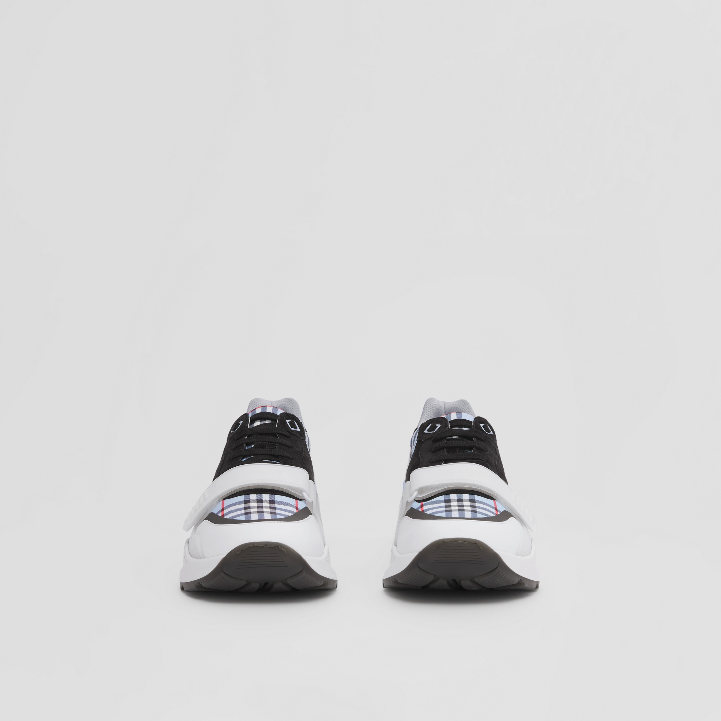 Sneakers en nylon, cuir et cuir velours check (Bleu Pâle) - Homme | Site officiel Burberry® - 4