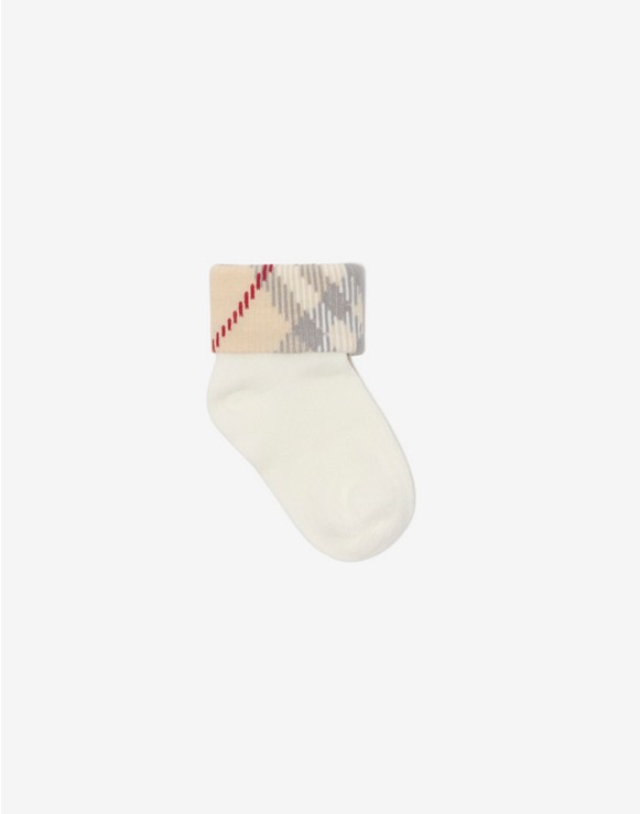 デザイナ― 新生児 アパレル | Burberry® 公式サイト デザイナ― 新生児 アパレル | Burberry® 公式サイト