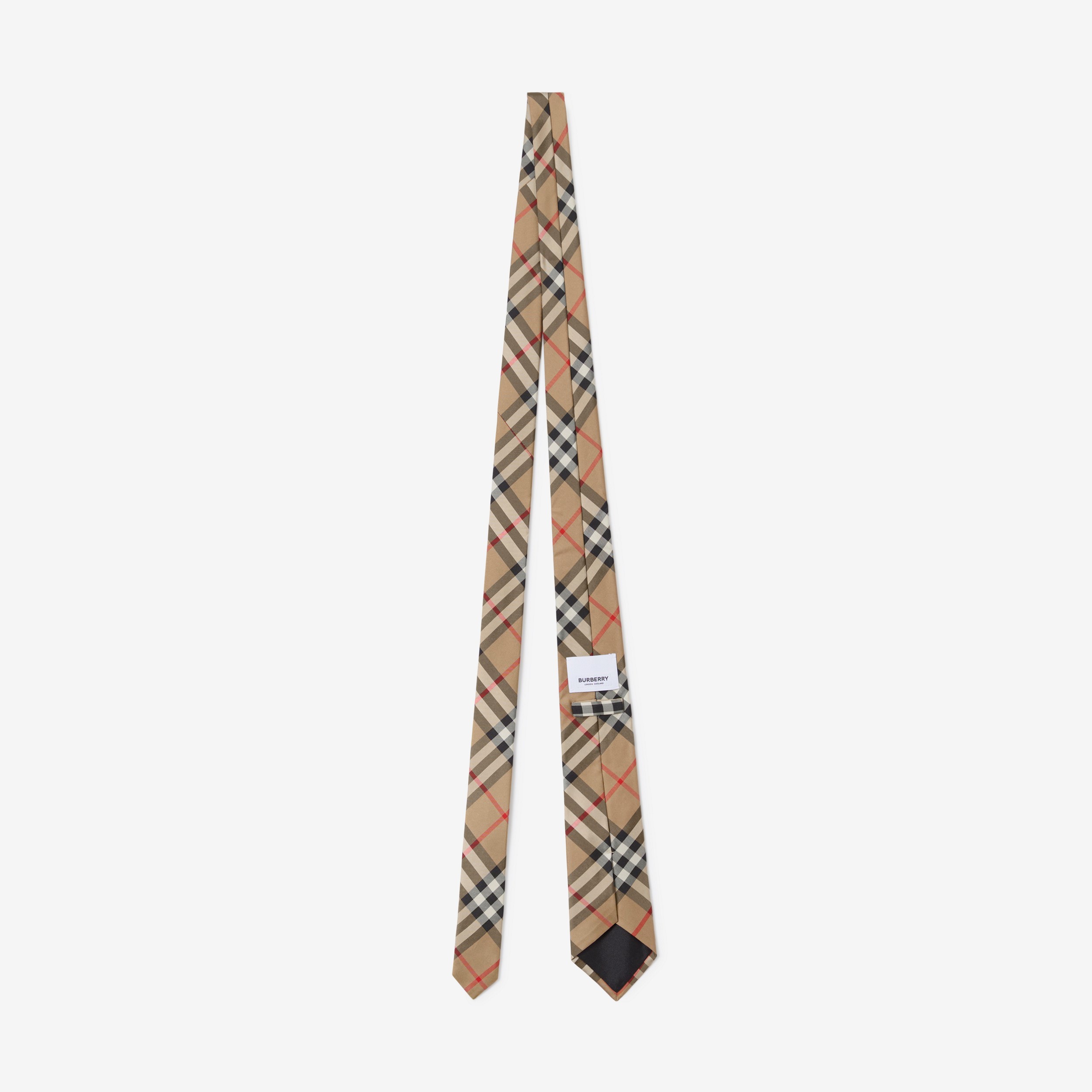 Gravata de seda em Vintage Check com corte clássico (Bege) - Homens | Burberry® oficial - 2
