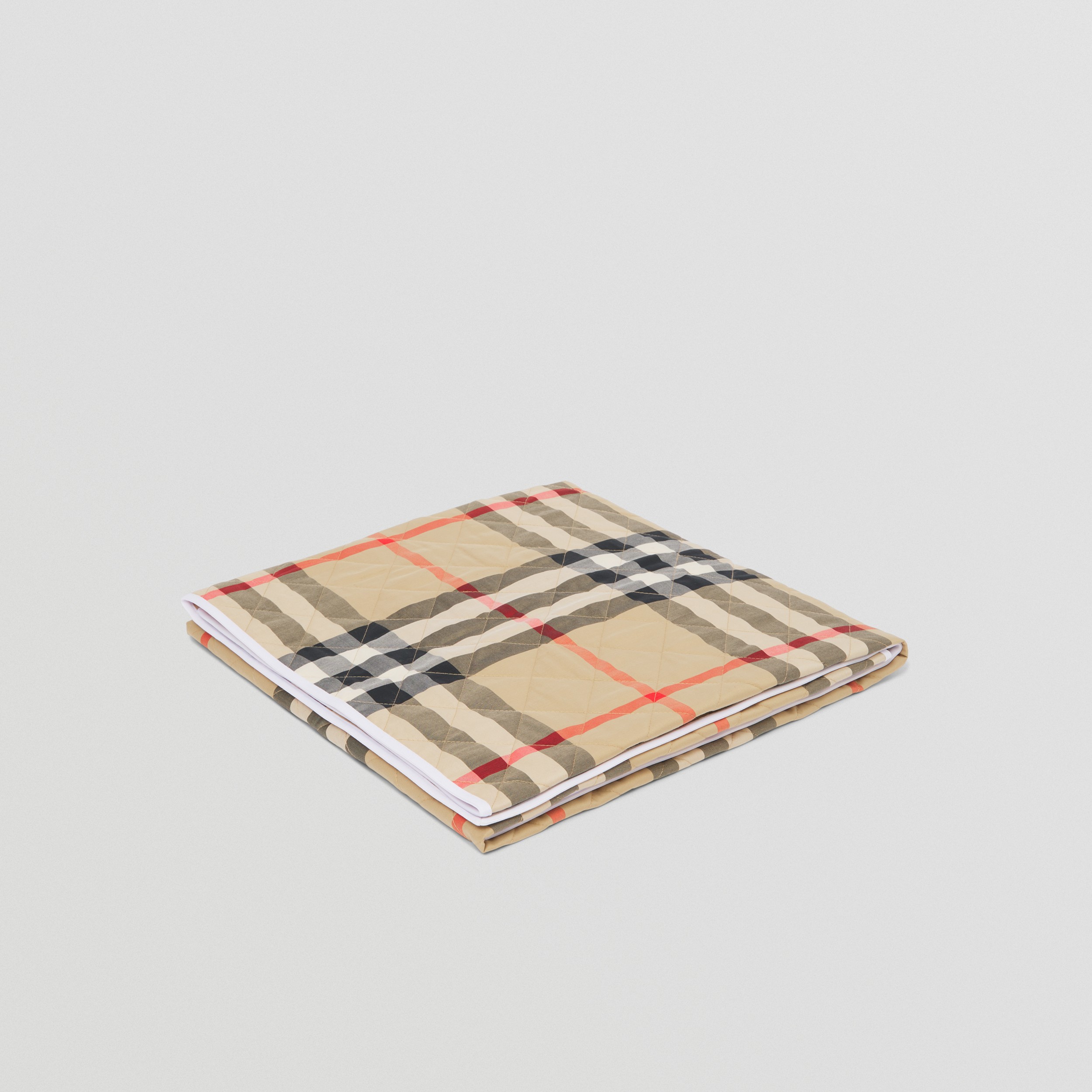 Check Diamond Quilted Cot Duvet in Archive Beige - Children | Burberry® Official - 1