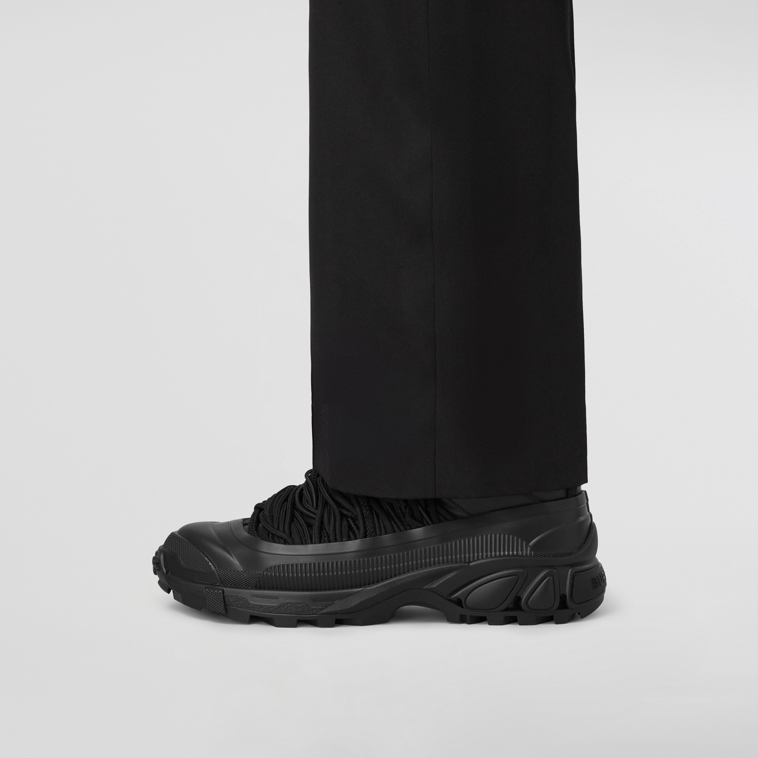 Zapatillas deportivas Arthur en piel y nailon (Negro) | Burberry® oficial - 3