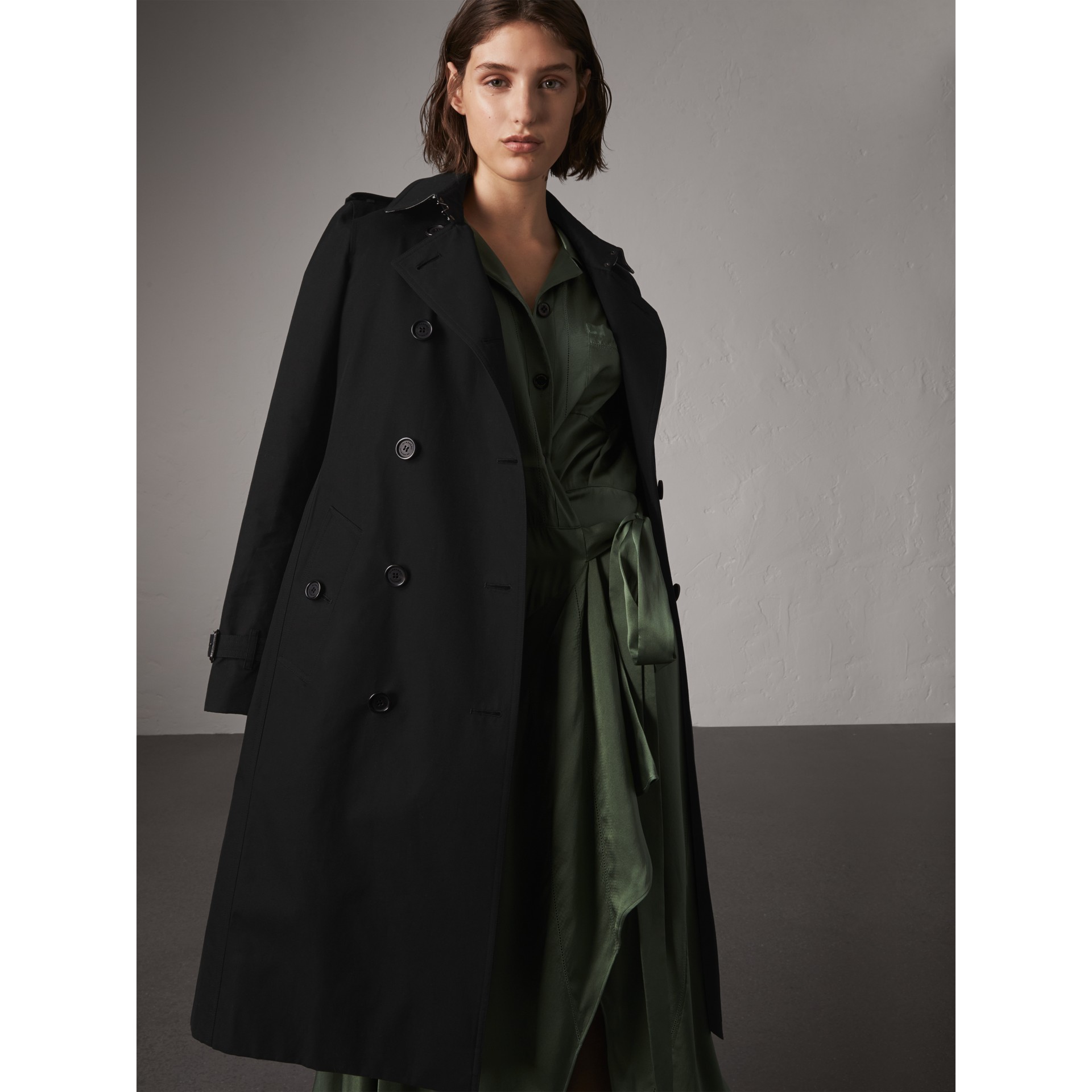 The Kensington Extra Long Trench Coat In Black Women Burberry United States 8140