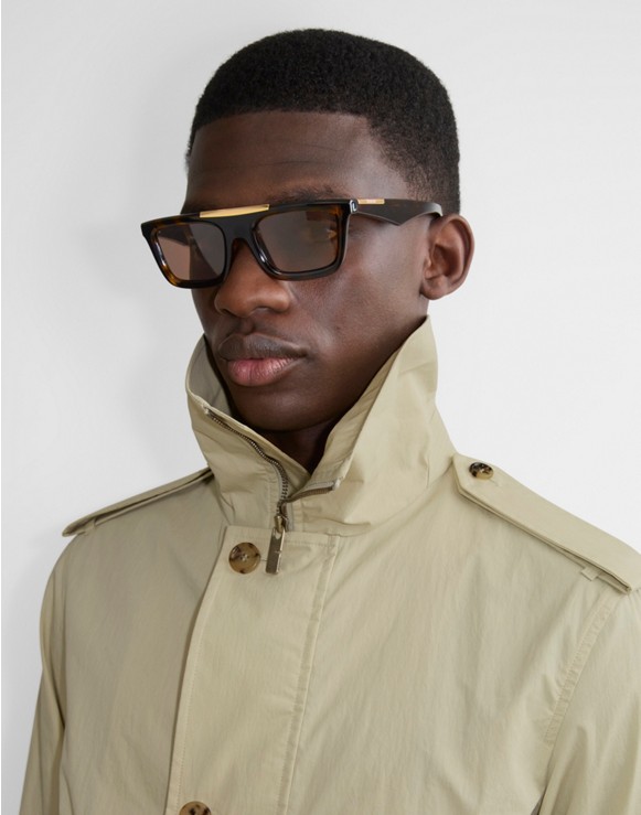 メンズ デザイナーサングラス | Burberry® 公式サイト メンズ デザイナーサングラス | Burberry® 公式サイト
