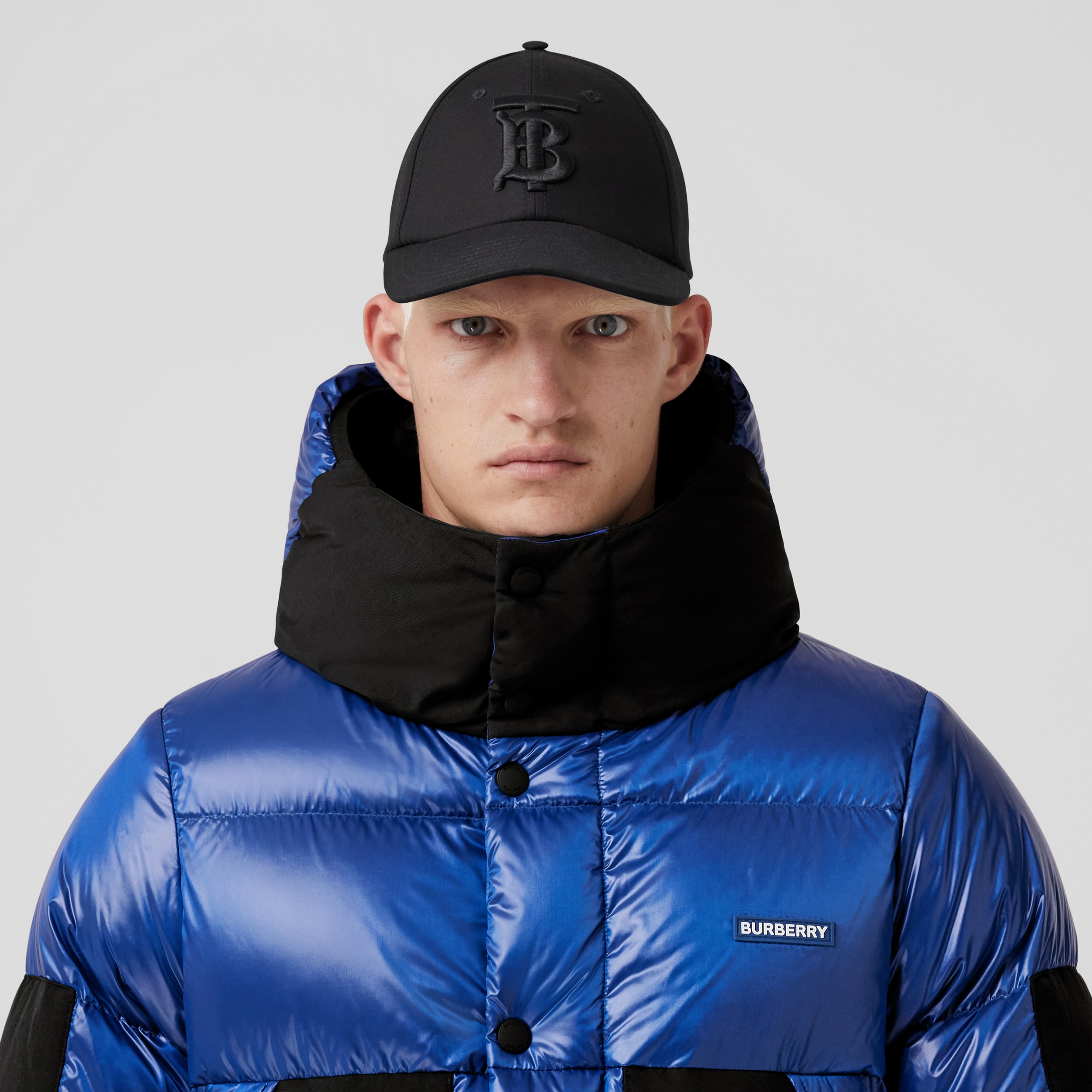 Logo Print Nylon Oversized Hooded Puffer Jacket in Deep Royal Blue - Men | Burberry® Official - 2