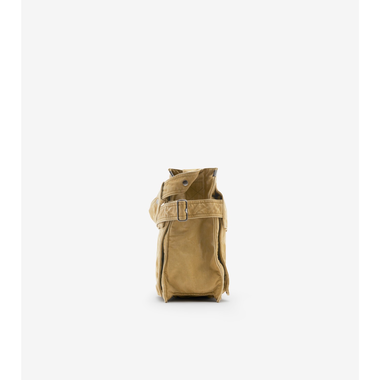 Tote Trench media