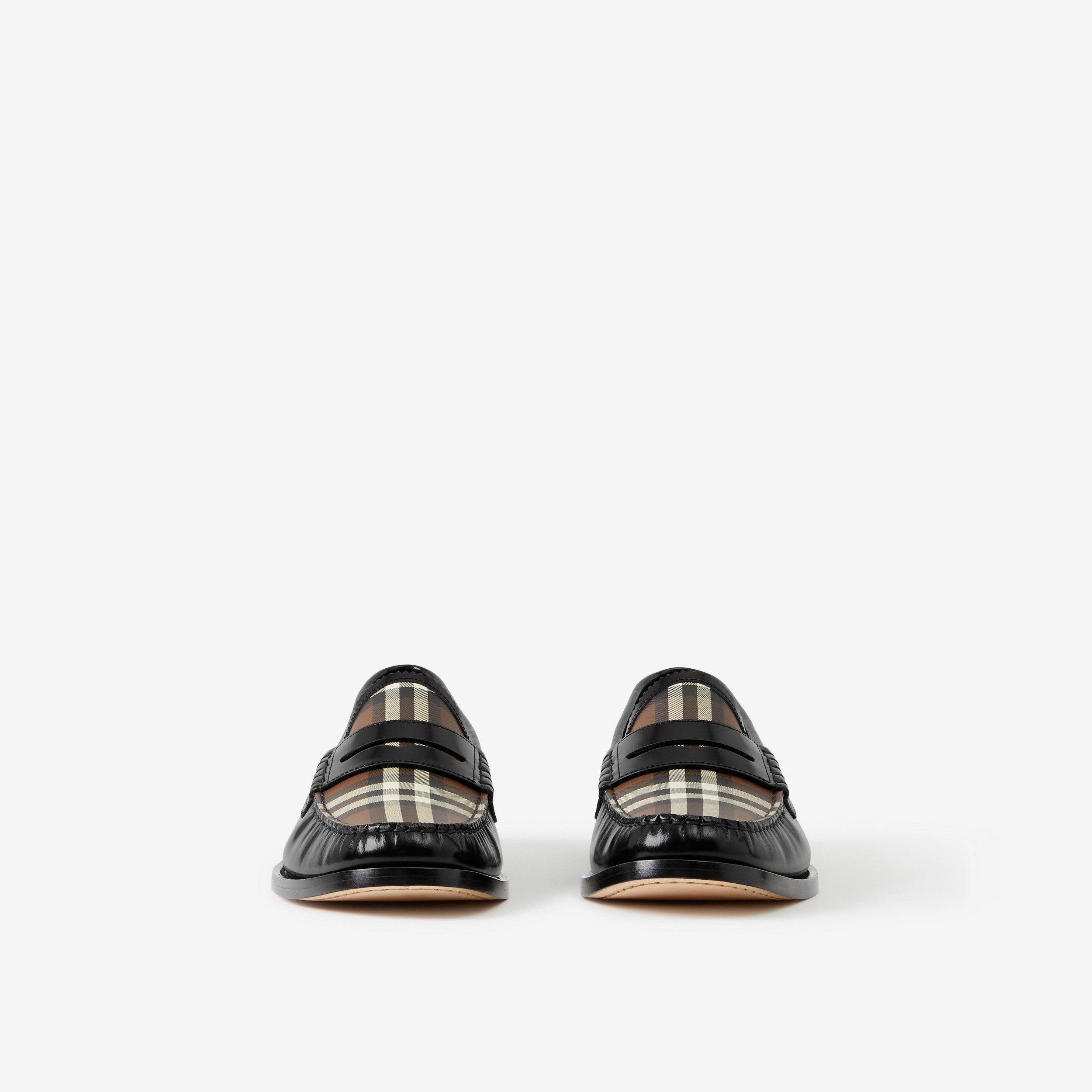 Loafers de couro com recorte xadrez (Preto) - Homens | Burberry® oficial - 2