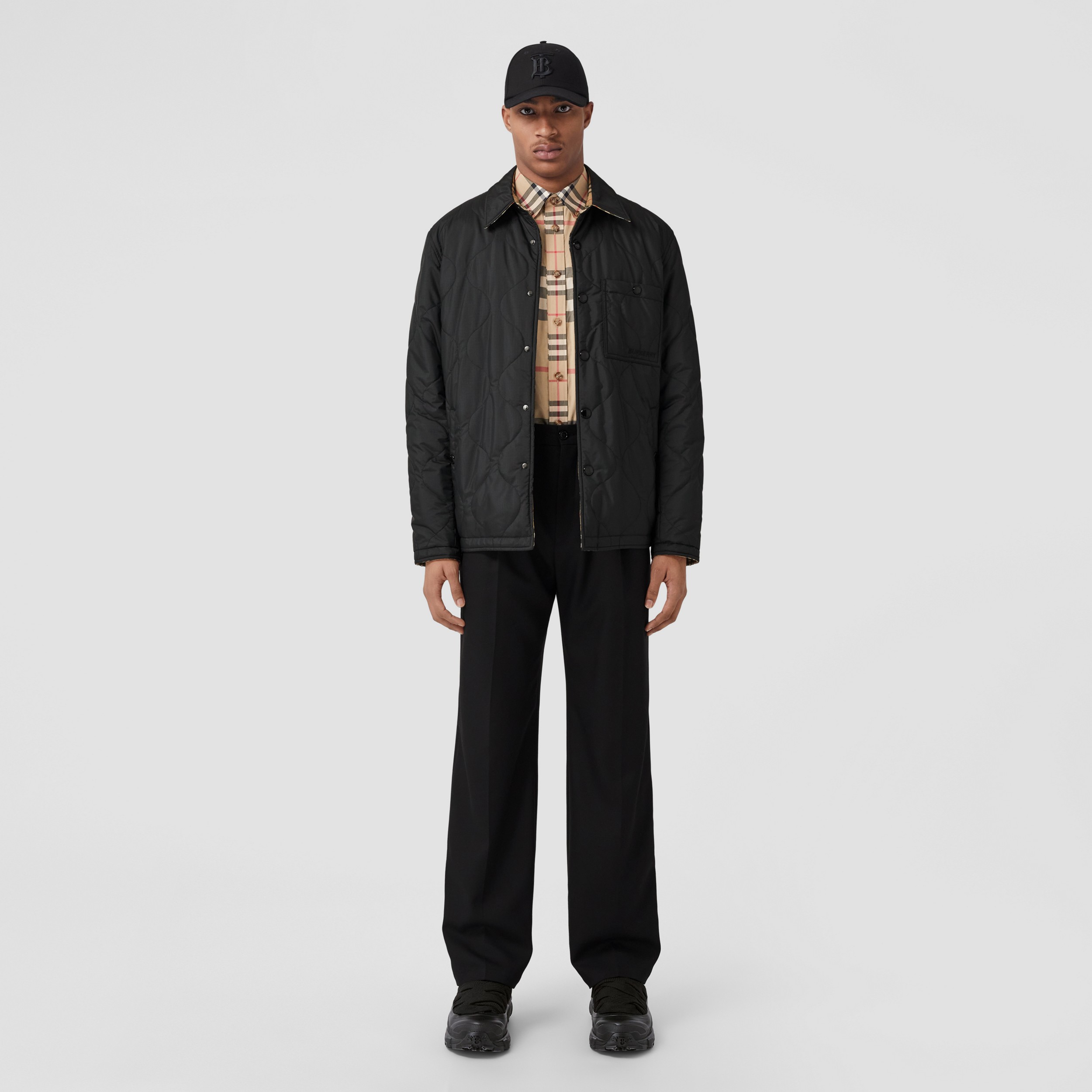 Reversible Vintage Check Thermoregulated Overshirt in Black | Burberry® Official - 2