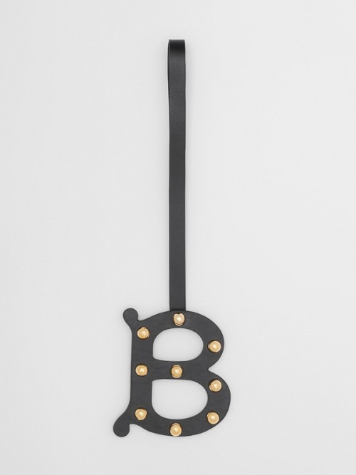 BURBERRY B 字母铆钉皮革吊饰