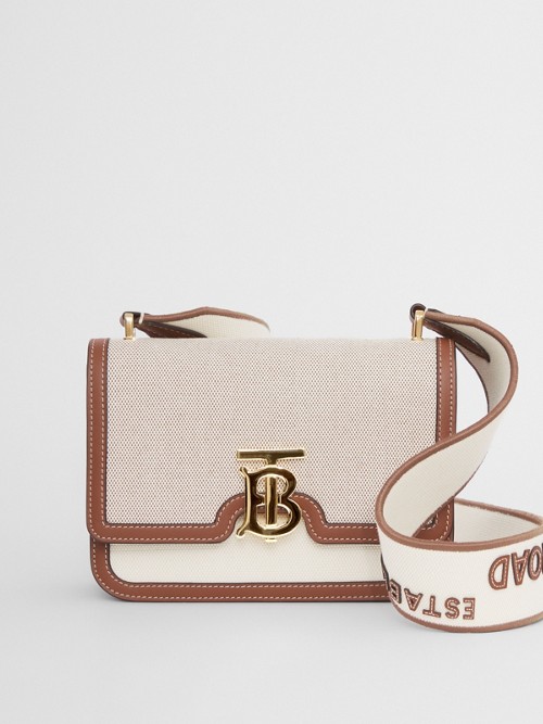 BURBERRY photo
