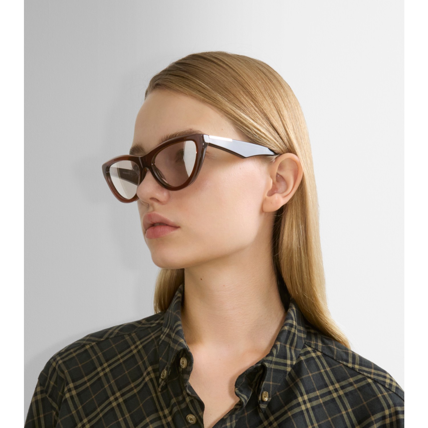 Classic Cat eye Sunglasses in Transparent dark brown Women Burberry Official