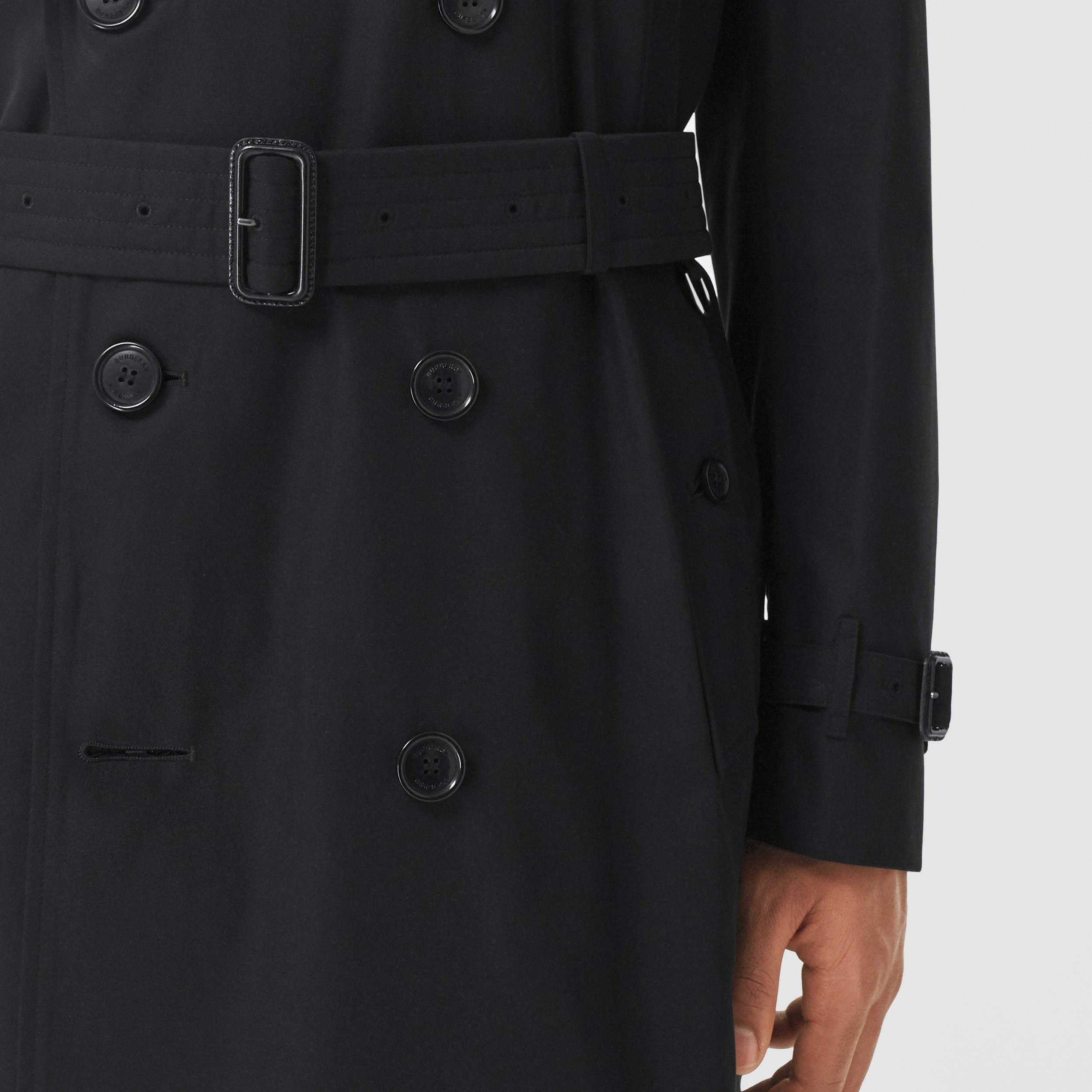 The Mid-length Kensington Heritage Trench Coat in Black - Men | Burberry® Official - 2