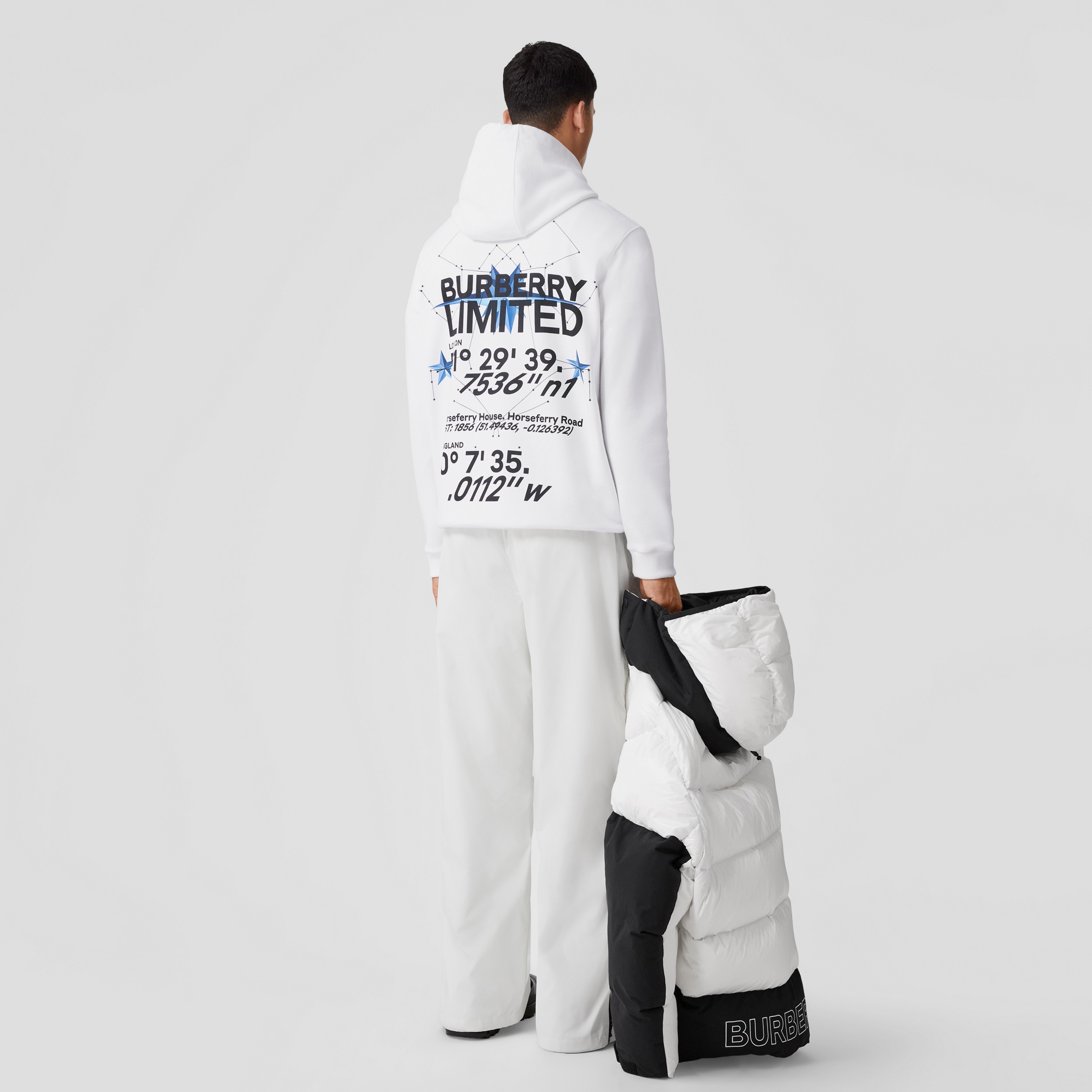 Suéter com capuz de algodão com estampa de constelações (Branco) - Homens | Burberry® oficial - 1