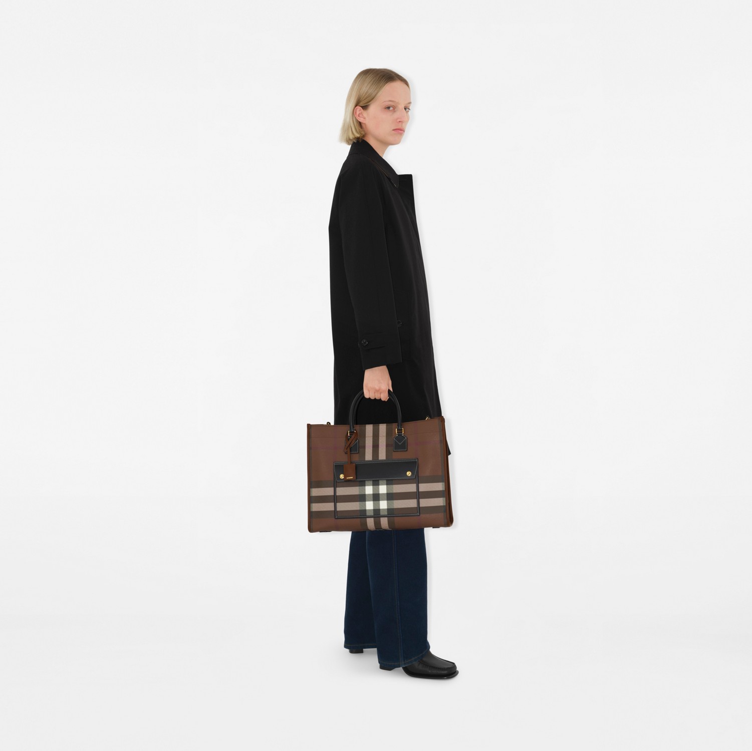 Medium Freya Tote in Dark birch brown - Women | Burberry® Official