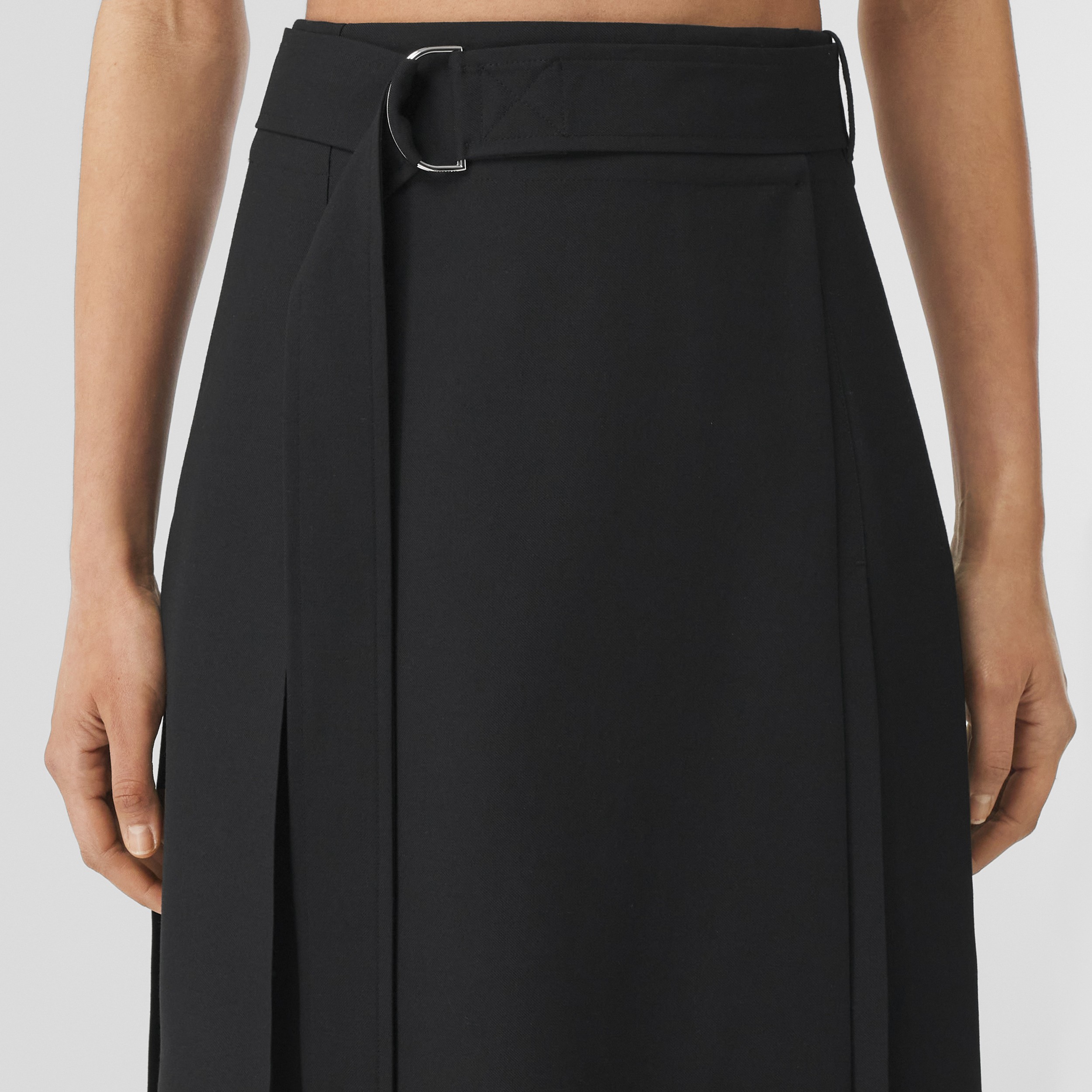 D-ring Detail Wool Pleated Skirt in Black - Women | Burberry® Official - 2
